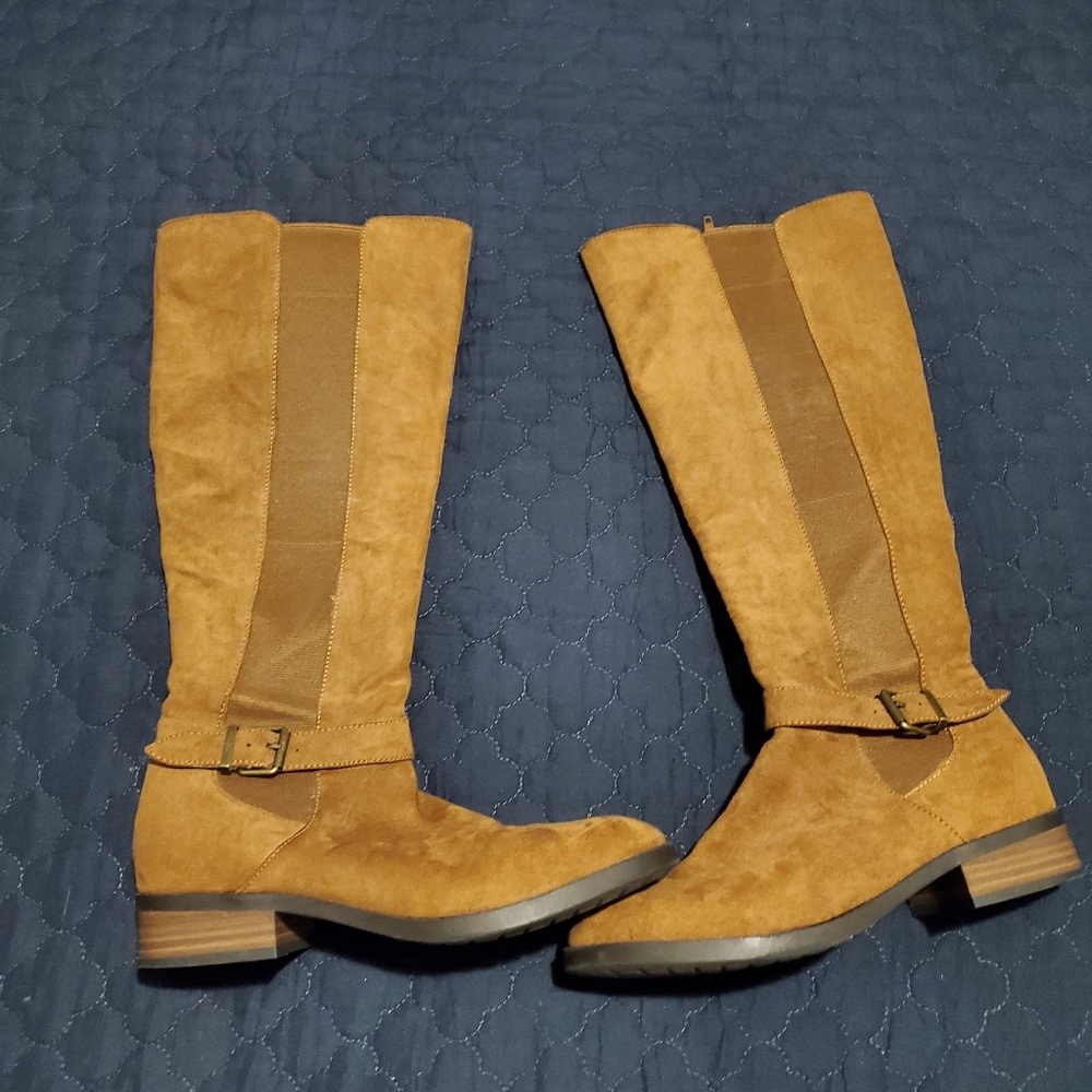 American Eagle Outfitters rusty brown riding boot with zipper and buckle .
